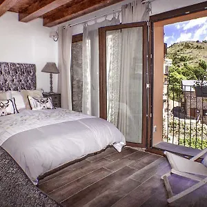 cal-pastisser-de-taus.catalonia-hotels.com/