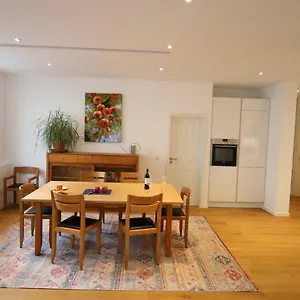 Apartment Am Josephsplatz 125 M2 
